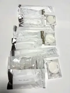 旅行用 歯ブラシ・ヘアブラシ ・ソープ・カミソリセット