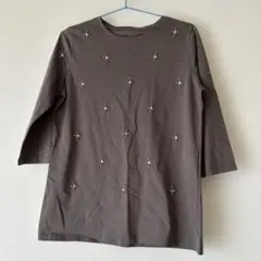 ascot グレー 半袖Tシャツ ビーズ装飾のサムネイル