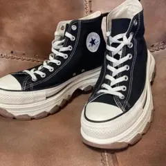 【美品】コンバースオールスタースニーカー　ハイカットTREKWAVE HI