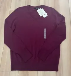 ユニクロ　サイズXL 新品 エクストラファインメリノVネックセーター ウーマン