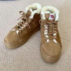 Item thumbnail for item 8fff90e0-f6fb-42bb-a5fa-0b2b17452e00