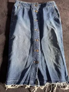 デニムボタン付きミディ丈スカート