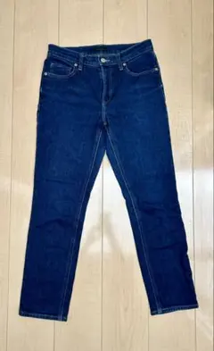 UNIQLO ダークブルースリムフィットデニム 25-34