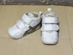 asics ファーストシューズ