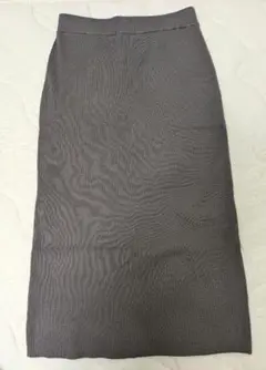 GU リブバックスリットニットスカート M