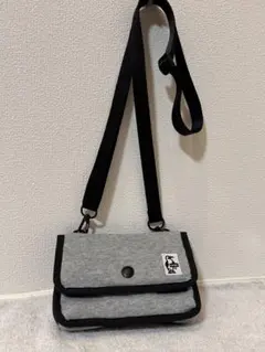 CHUMS グレー ショルダーバッグ