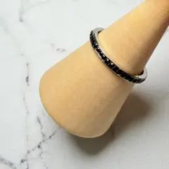 シルバーカラー ブラックストーン フルエタニティリング