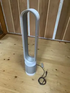 送料込み　Dyson 空気清浄機能付ファン 本体　リモコン付き　作動OKのサムネイル