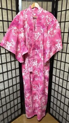 浴衣☆暈しピンク地に白のハイビスカスの総柄 ラビッサンルーチェ