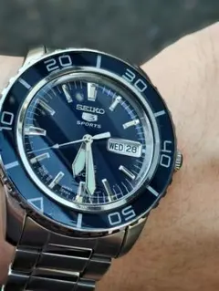 SEIKO 5 SPORTS 自動巻き 腕時計 100Mのサムネイル