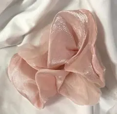 シュシュ　ヘアアクセサリー　ヘアゴム　ヘアアレンジ　新品　ピンク