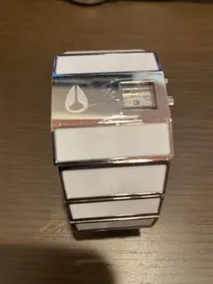 希少 可動品NIXON ニクソン ROTOLOG ロトログ 腕時計 白