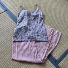 ブラトップ　サテンプリーツパンツセット