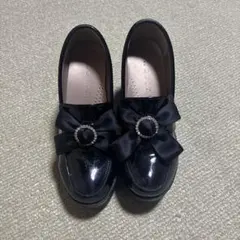 黒 リボン付き ローファー