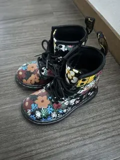 Dr.Martens キッズブーツ 14cm 花柄 フラワー柄 ドクターマーチンのサムネイル