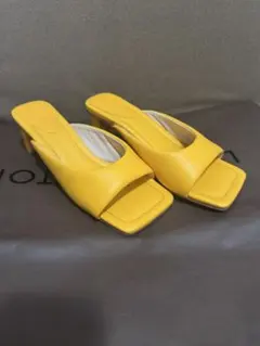 ⭐︎LE VERNIS(ル ベルニ) オレンジサンダル 23cm⭐︎のサムネイル