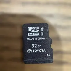 TOYOTA 純正 32GB アダプター付 GR86 2021年式使用分のサムネイル