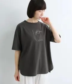 再値下げ　ねこ　刺繍　Tシャツ　チャコール　LILASIC リラシク　ナチュランのサムネイル