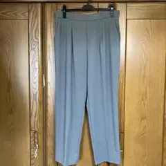 グレータック入りテーパードパンツ