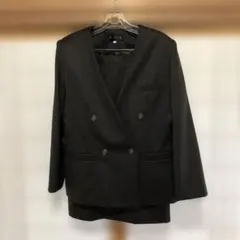 ノーカラー　スカートスーツ　11号