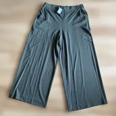 新品タグ値札付き　GAP ワイドパンツ イージーパンツＬカーキ　定価7900円