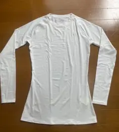 Under Armour HeatGear MD ホワイト長袖Tシャツ