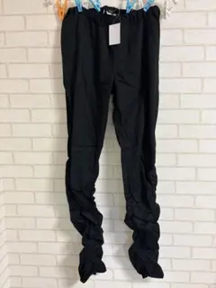 ブラックレギンスパンツ ギャザー入り