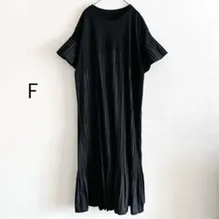 美品 ロングワンピース フリル袖 プリーツ 切り替え フレア ブラック 無地