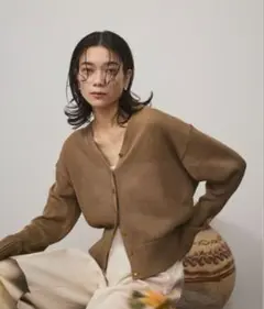美品✨SALON adam et rope✨コットンＶネックカーディガン