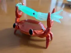 スマホスタンド カニとイカキーホルダー