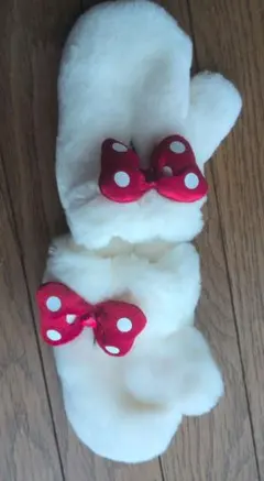 ディズニーリゾート　ミニー　手袋　子供