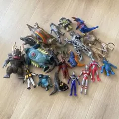 ウルトラマンティガ ガイア ウルトラ怪獣シリーズ タグ付きソフビ