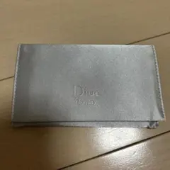 新品★Dior Beauty ノベルティ　クールなシルバーの携帯ミラー