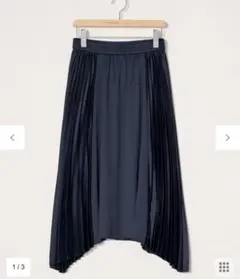 組曲　オンワード樫山　ネイビー プリーツロングスカート