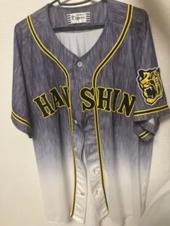 ⭐︎阪神タイガース 近本選手 ビジター ユニフォーム XOサイズ - メルカリ