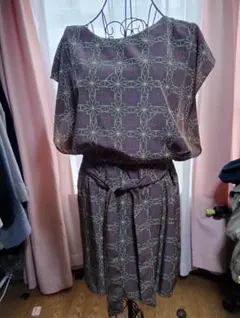 新品未着用　春夏ワンピース　値下げ中ですのサムネイル
