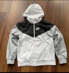 バレンタイン限定値下げ15日までNike フード付きジャケット