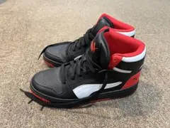 PUMA ハイカットスニーカー ブラック/レッド