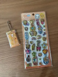 タイルシール風キーホルダー キャラクターグッズ