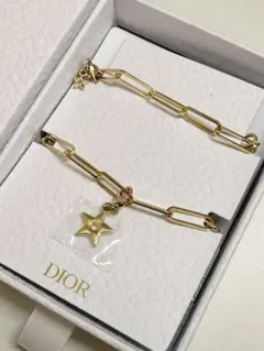 【新品・箱付】ディオール Dior ブレスレット チェーン スター 星 ゴールドのサムネイル