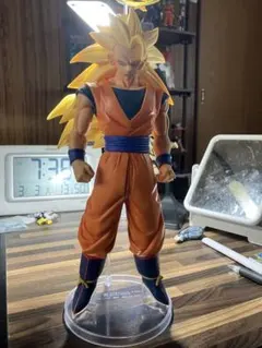 ス*チ様 ドラゴンボール1番くじA賞超サイヤ人3