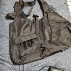 マルチポケット　トート　ショルダーバッグのサムネイル