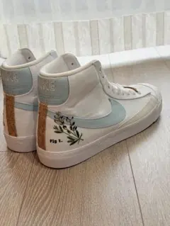 NIKE BLAZER MID '77 