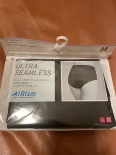 ユニクロ　エアリズム　ウルトラシームレスショーツ(ジャストウェスト) M