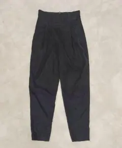 【値下げしました！】HELMUT LANG ワンタック　テーパードパンツのサムネイル