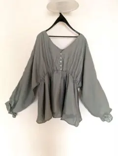 LOWRYS FARM Vネック 前ボタンチュニック 春物 Fサイズ グリーン