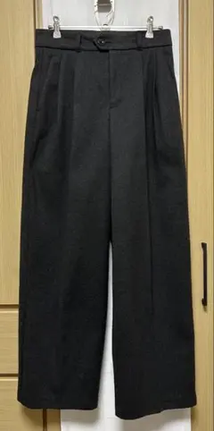 GU ヘリンボーンタックワイドパンツ