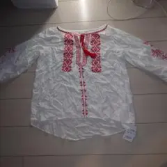 エスニック風ホワイト長袖シャツ