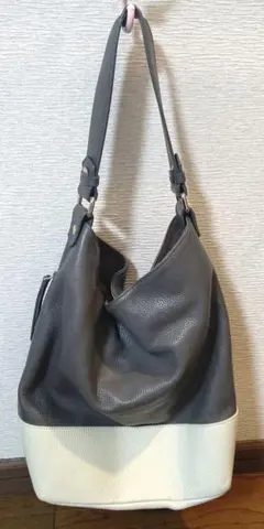 GIANNI NOTARO FOR SCAPAのバッグのサムネイル