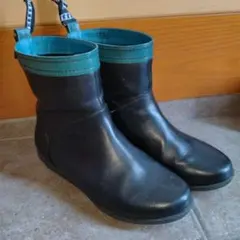 黒と青のレインブーツ長靴NUOVO ホーキンスM　梅雨